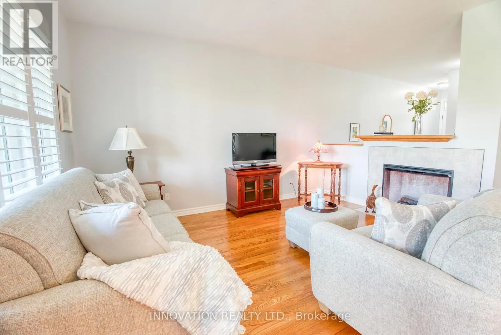 13 EILEEN CRESCENT