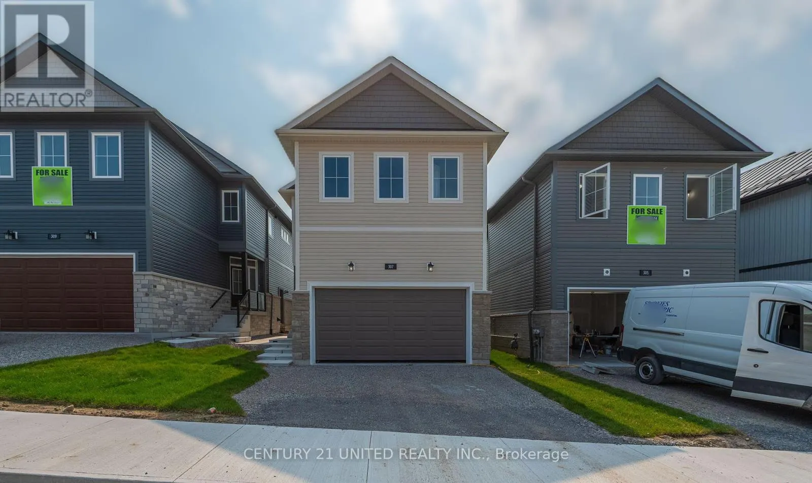 307 MULLIGHAN GARDENS