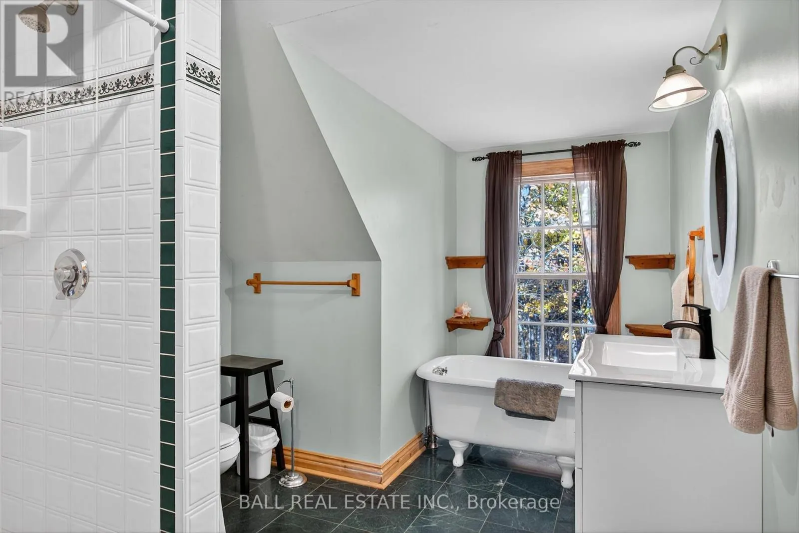 1376 BROCK ROAD W