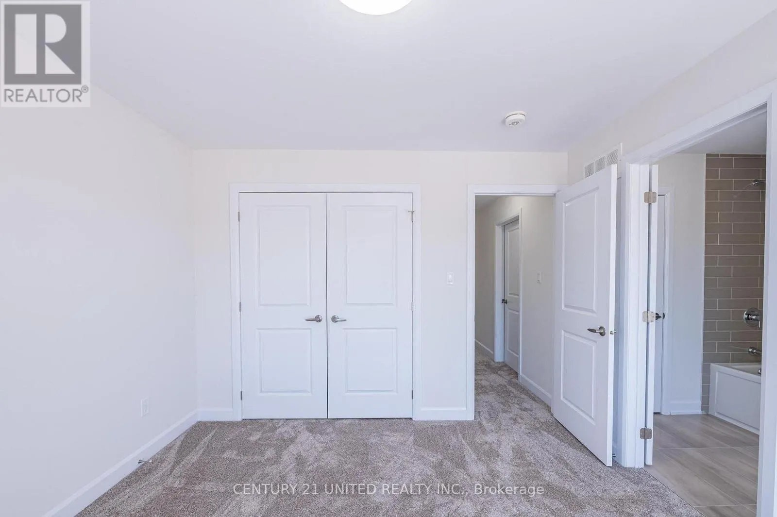 305 MULLIGHAN GARDENS