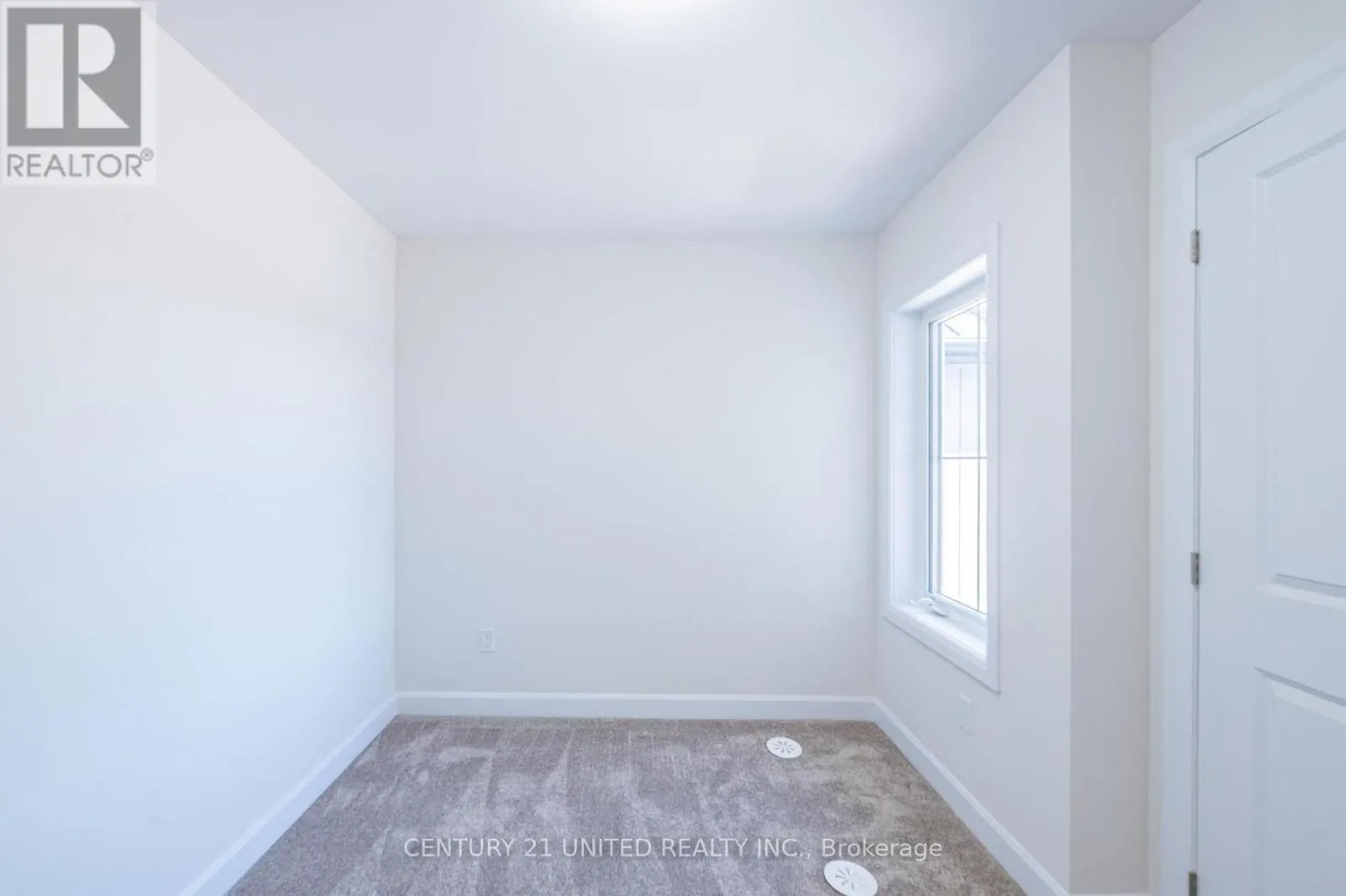 305 MULLIGHAN GARDENS