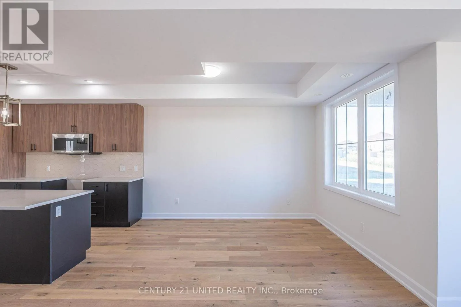 305 MULLIGHAN GARDENS