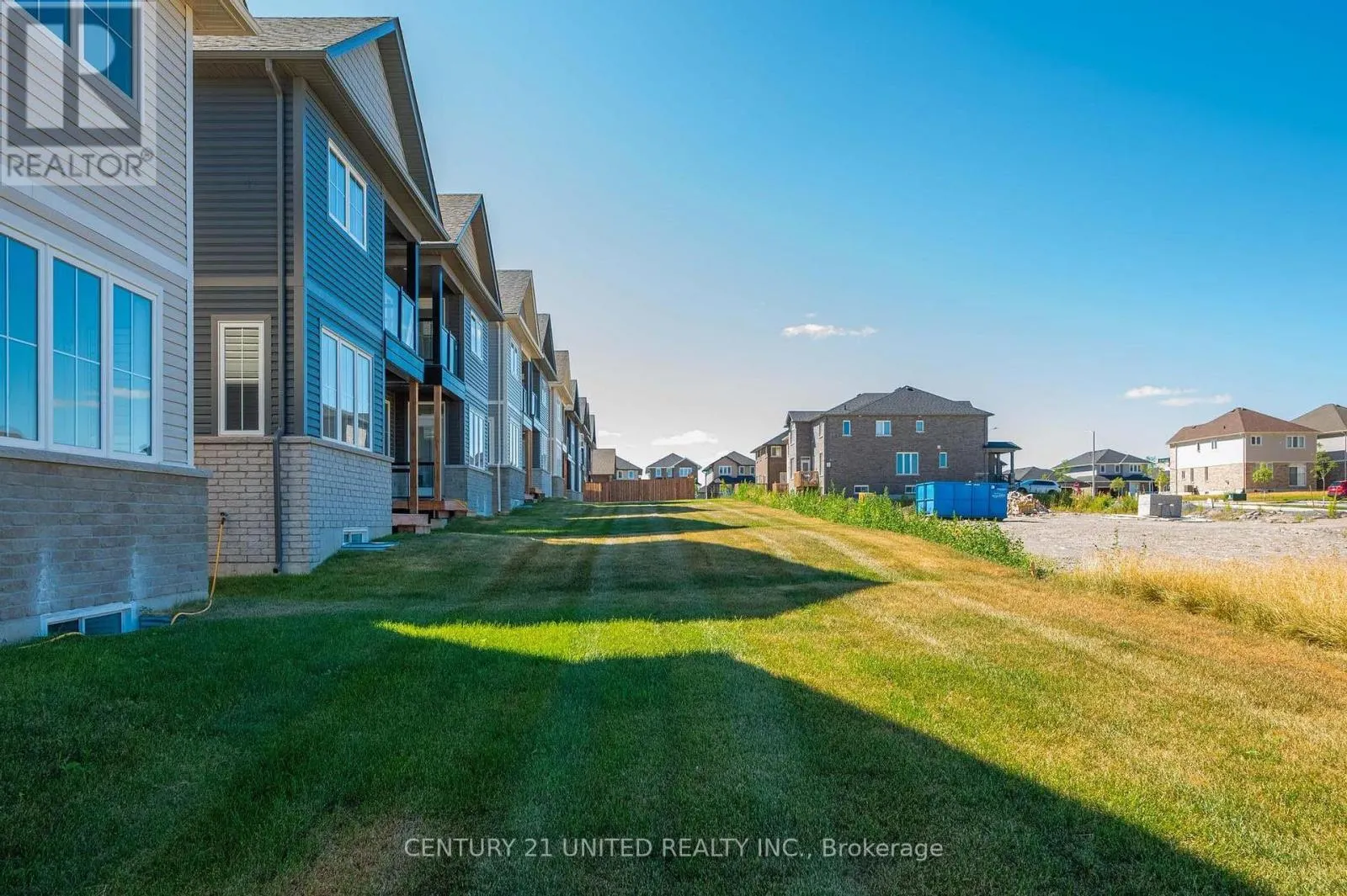 305 MULLIGHAN GARDENS