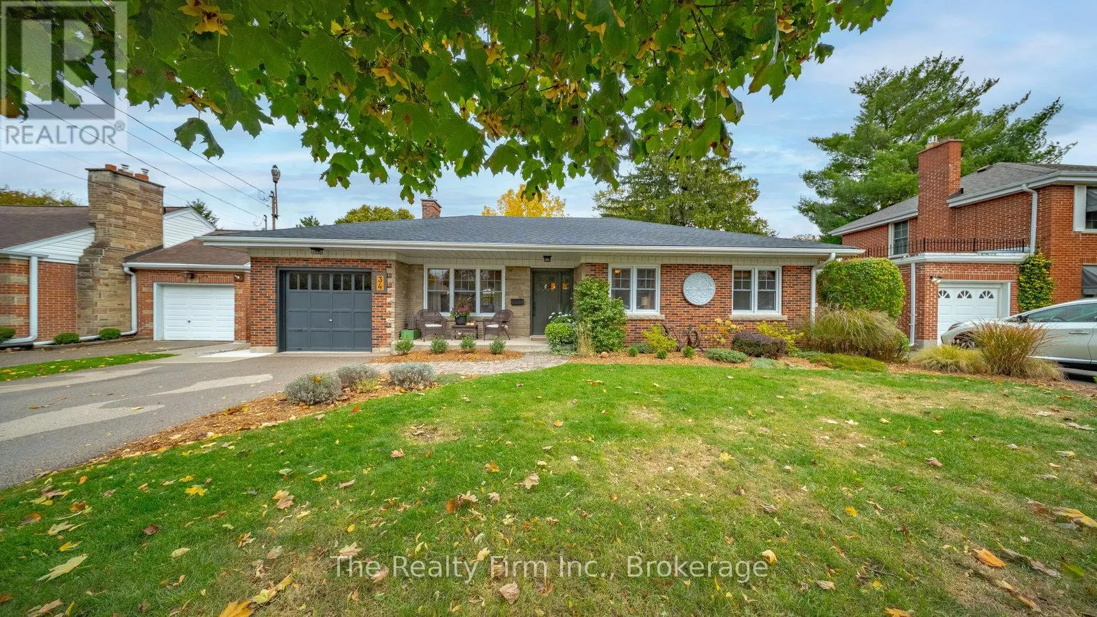 34 SPRINGFIELD DRIVE