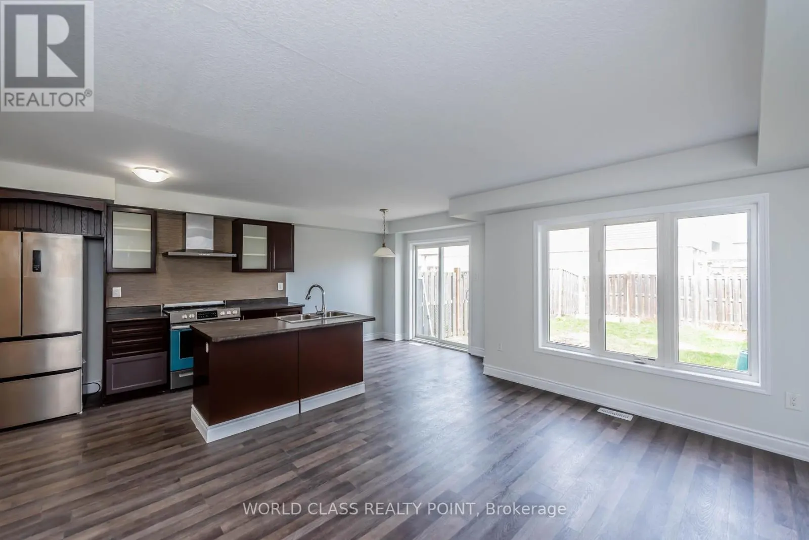 8542 NIGHTSHADE STREET