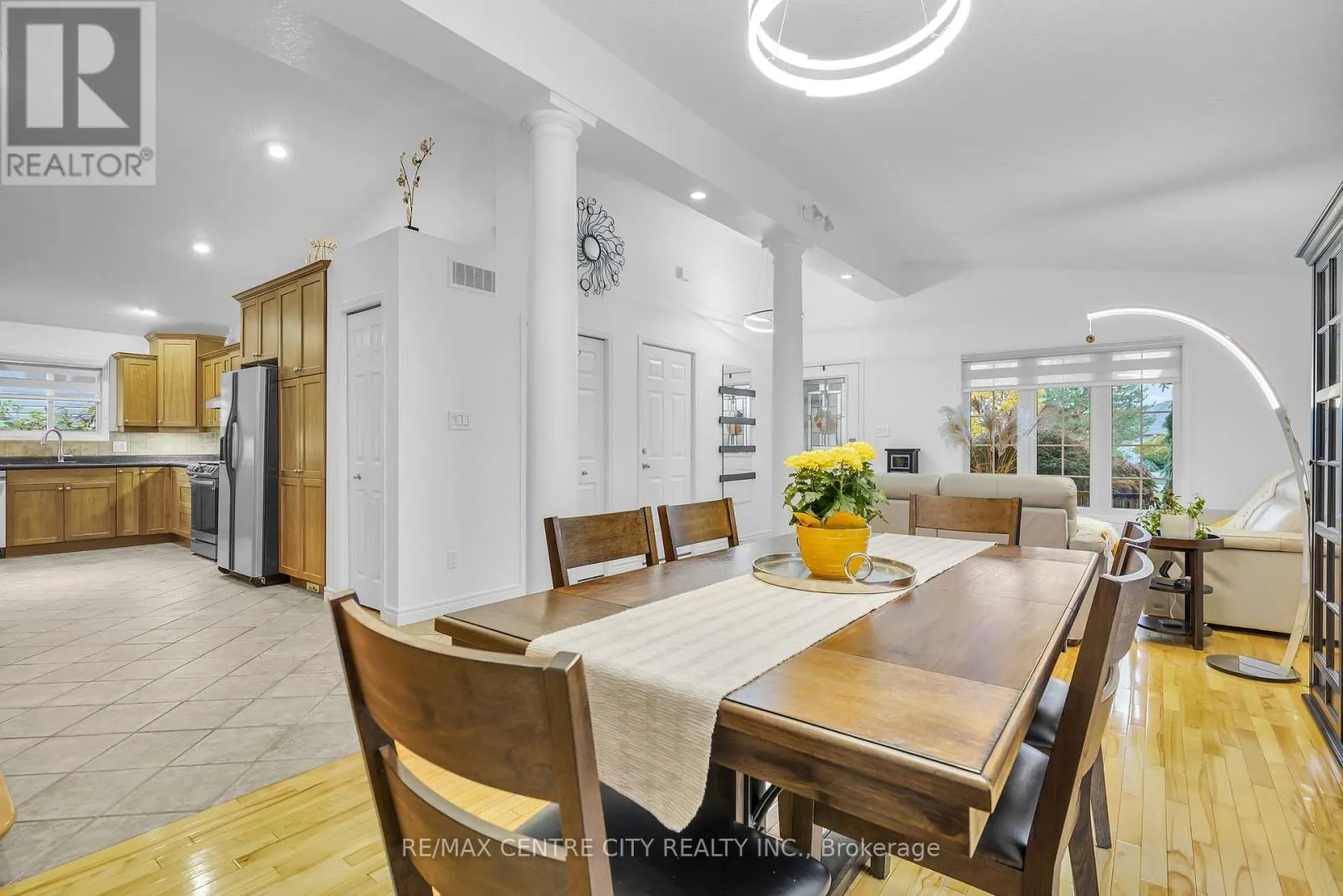 493 CARDIGAN PLACE