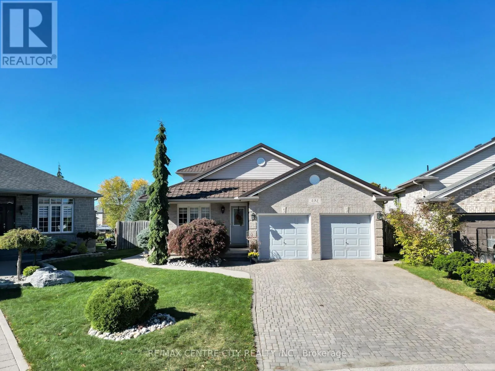 493 CARDIGAN PLACE