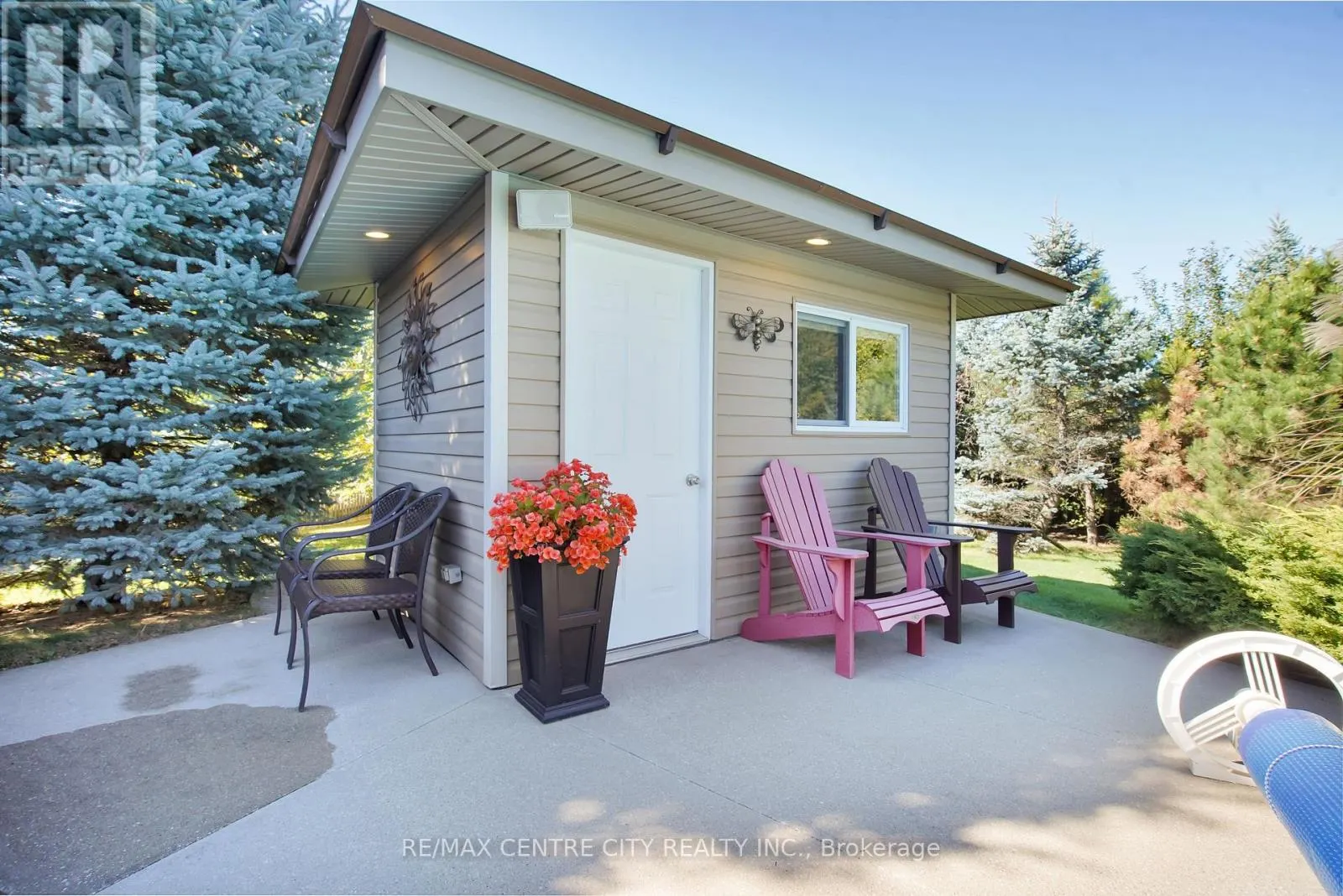 493 CARDIGAN PLACE