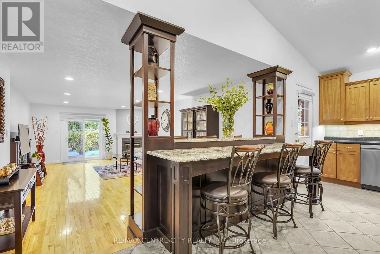 493 CARDIGAN PLACE