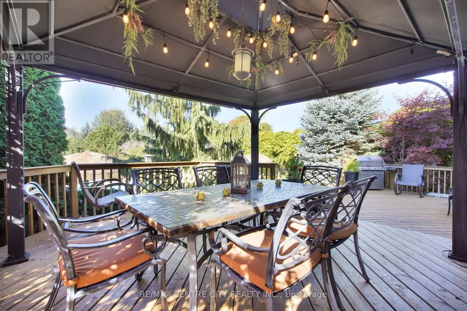 493 CARDIGAN PLACE