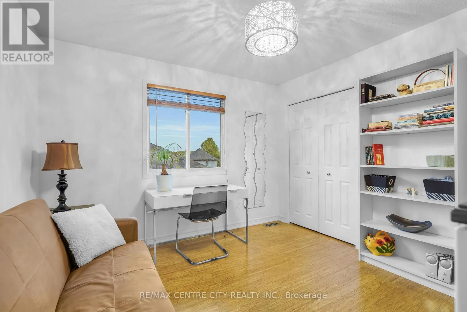 493 CARDIGAN PLACE