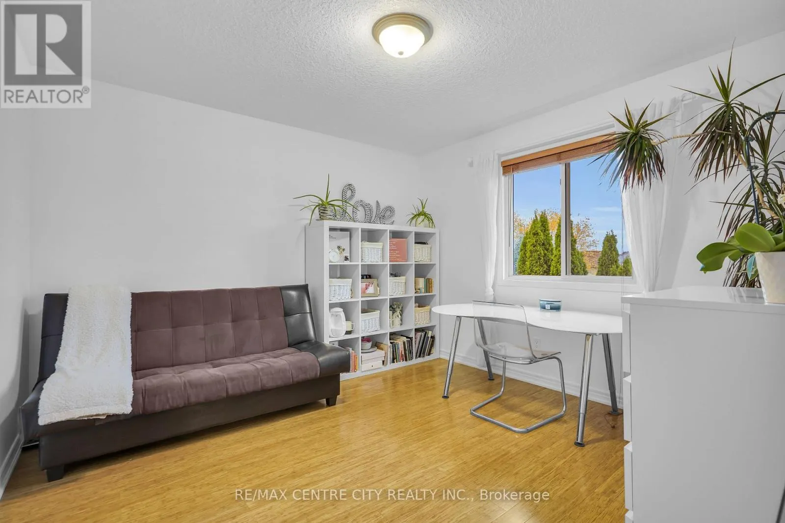 493 CARDIGAN PLACE
