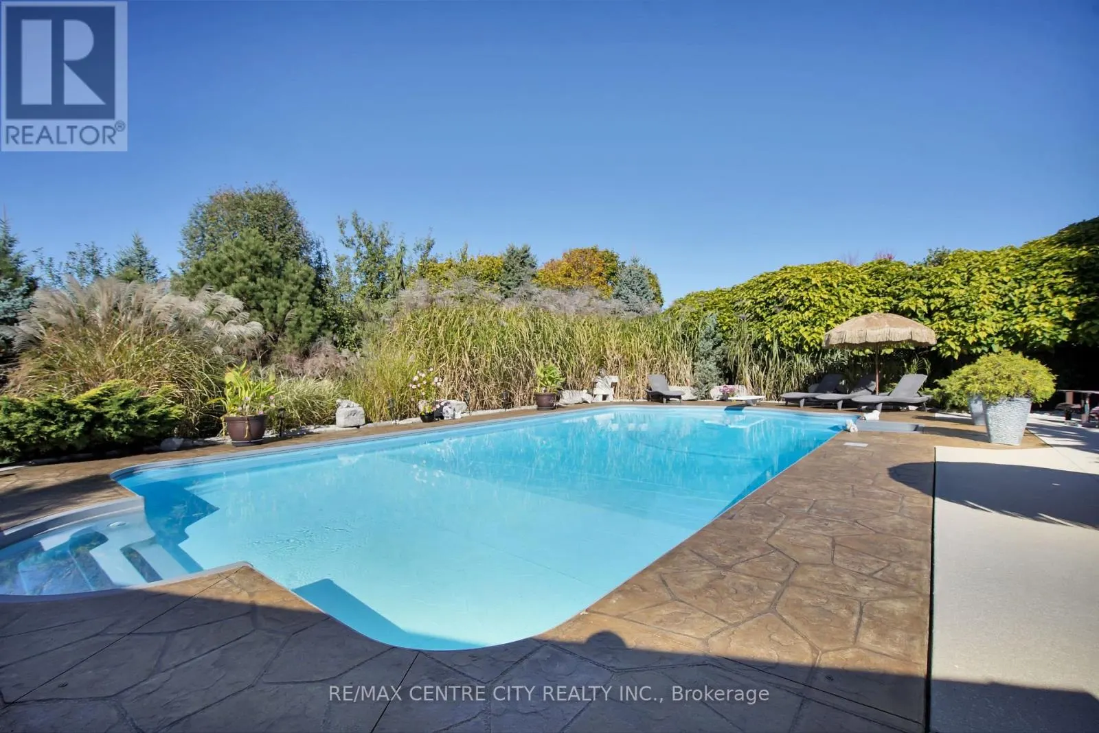 493 CARDIGAN PLACE