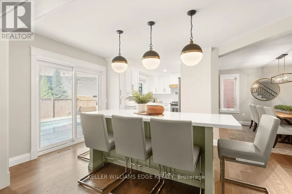 16 EDGECROFT CRESCENT