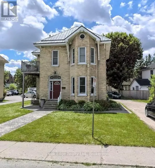 7 DURHAM STREET E