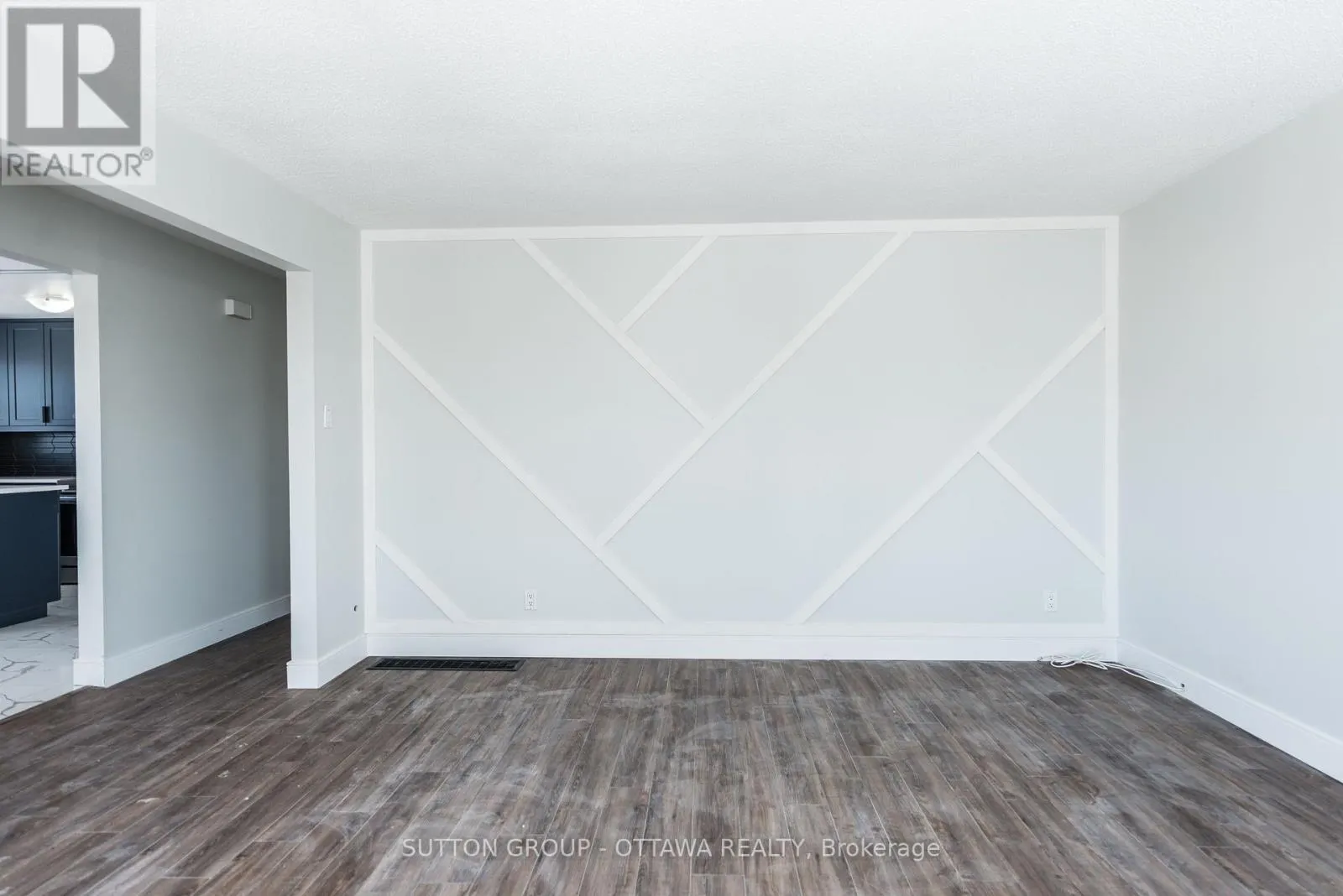 3 - 2419 PAGÉ ROAD N