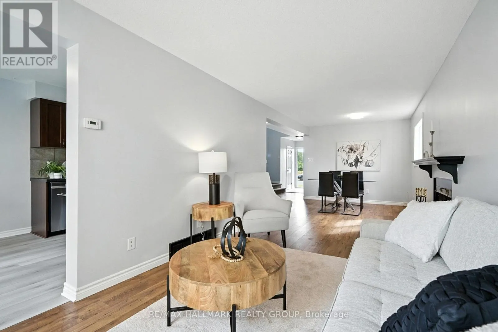 55 FAIR OAKS CRESCENT