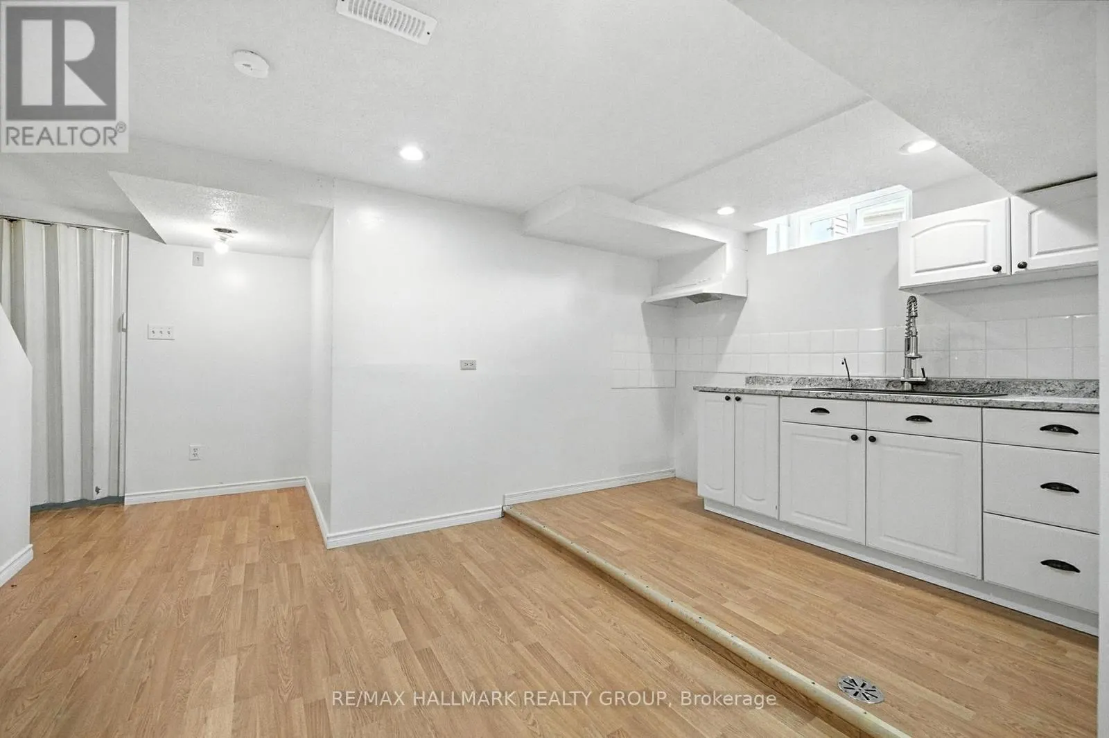 55 FAIR OAKS CRESCENT