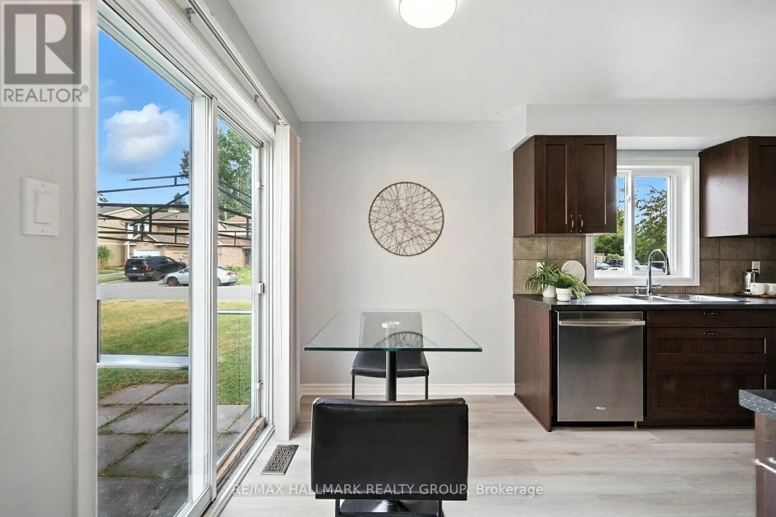 55 FAIR OAKS CRESCENT