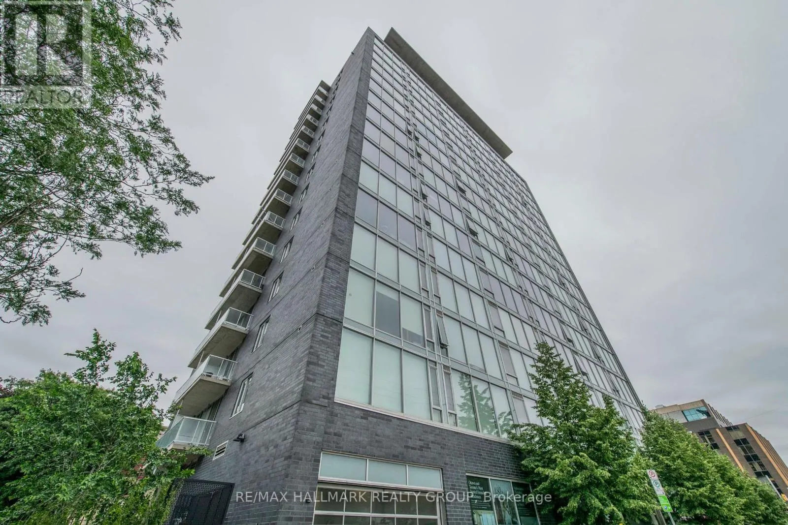 1007 - 300 LISGAR STREET