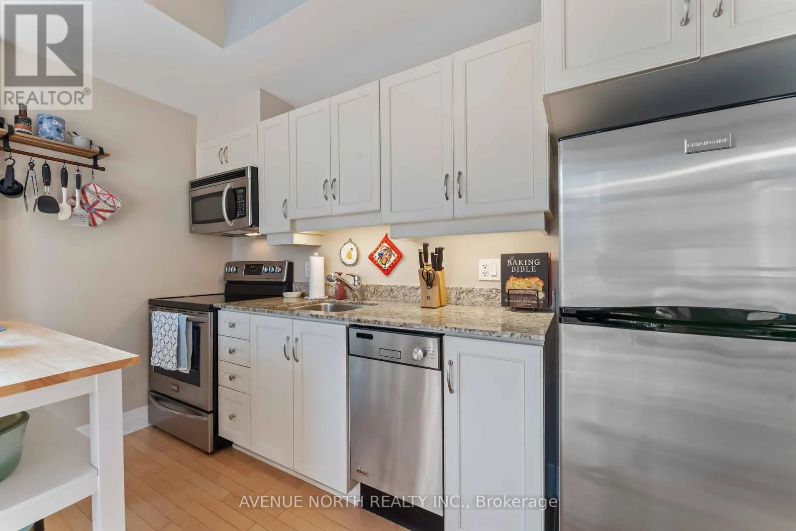 1505 - 245 KENT STREET