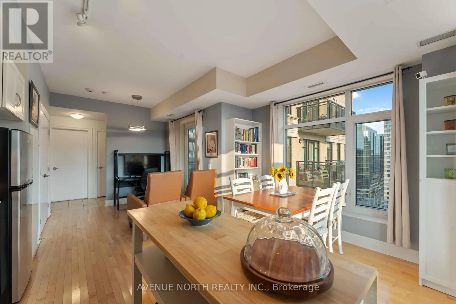 1505 - 245 KENT STREET