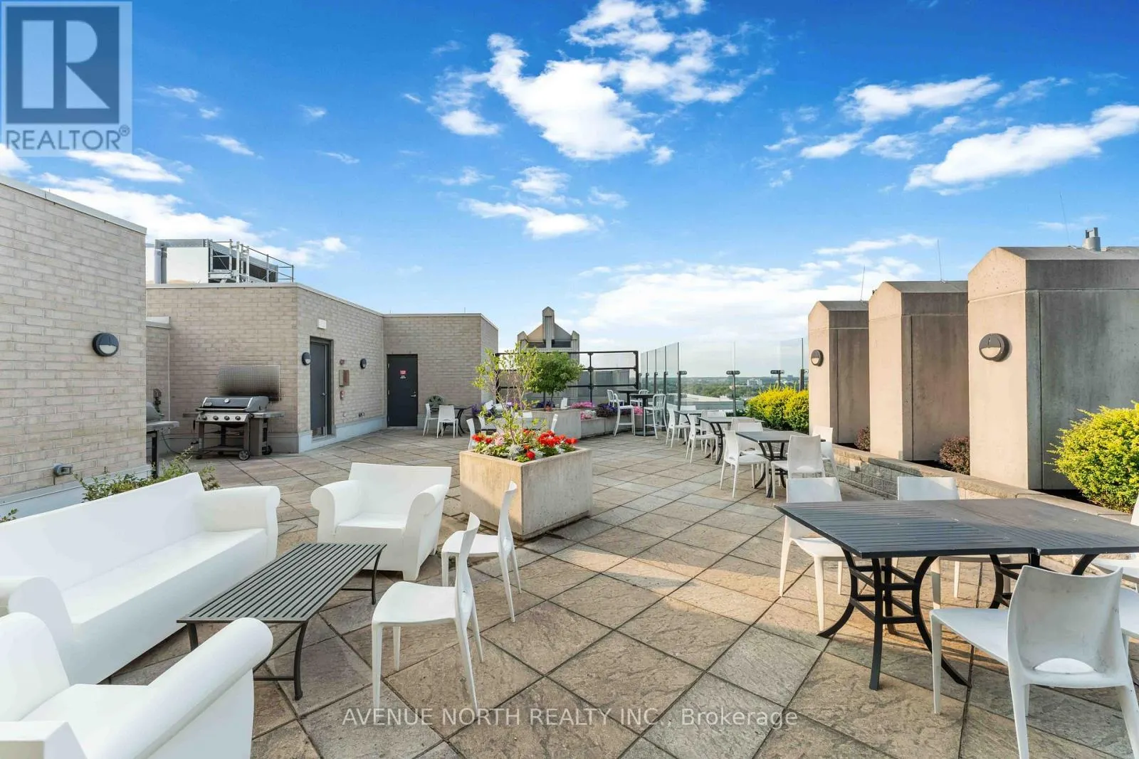 1505 - 245 KENT STREET