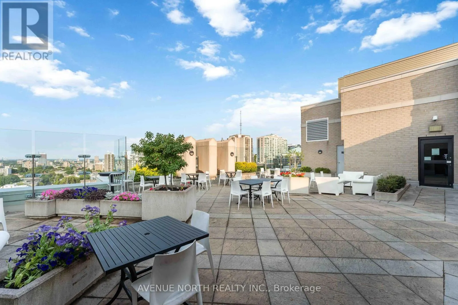 1505 - 245 KENT STREET