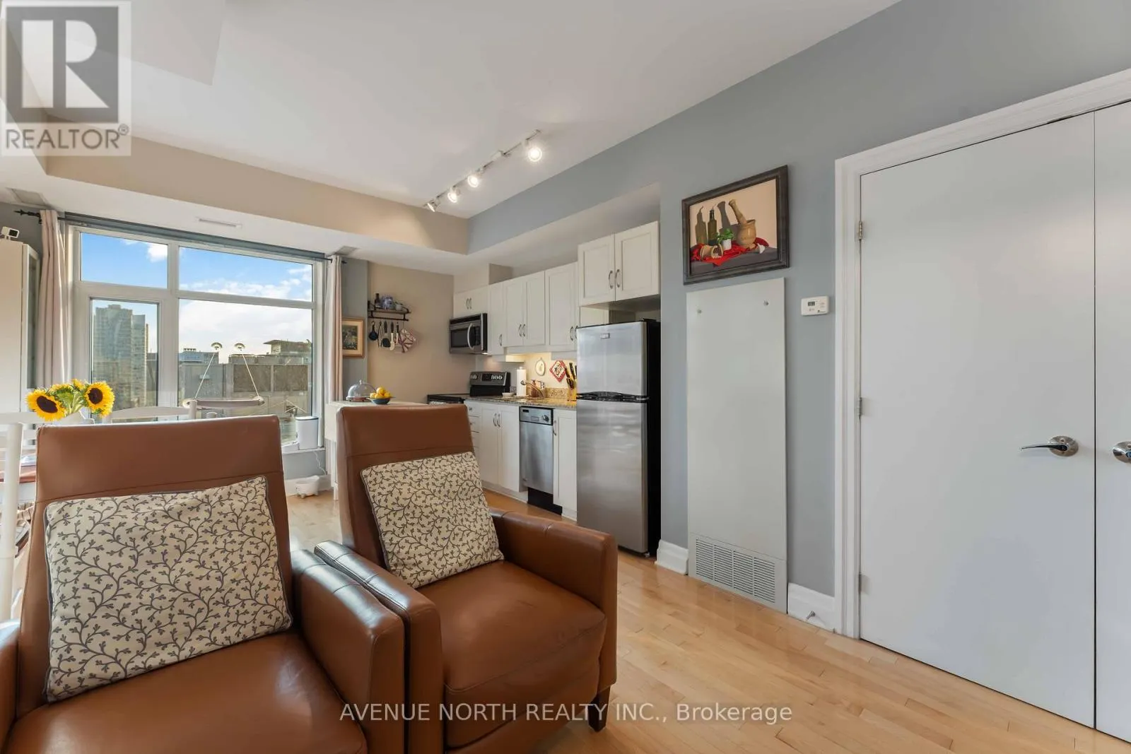 1505 - 245 KENT STREET