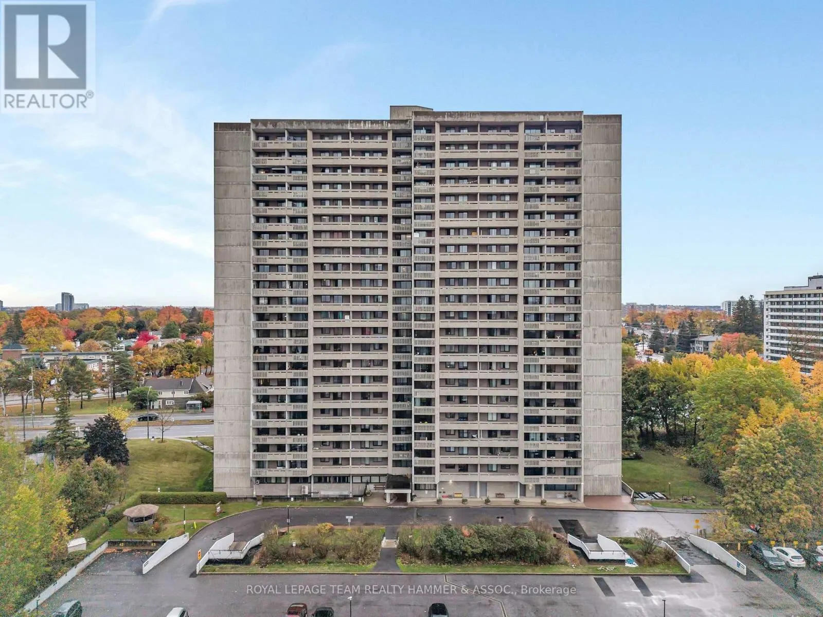 106 - 415 GREENVIEW AVENUE