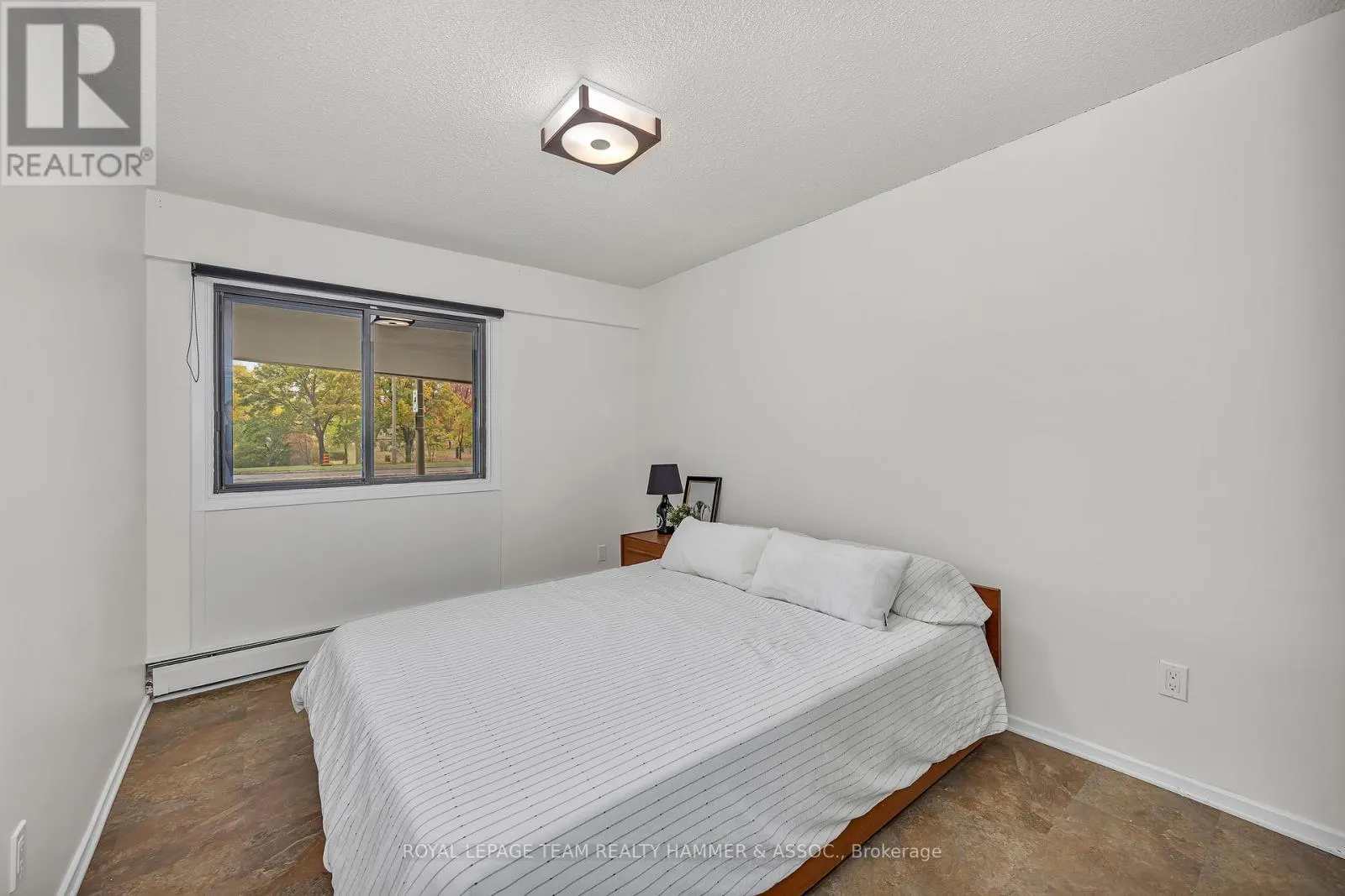 106 - 415 GREENVIEW AVENUE