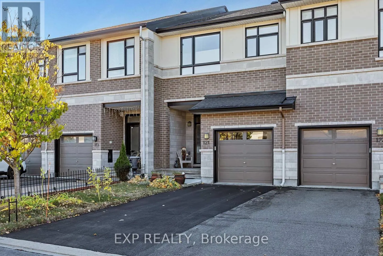 121 MATTINGLY WAY