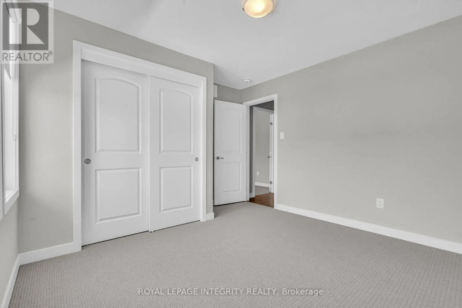 505 OLDENBURG AVENUE