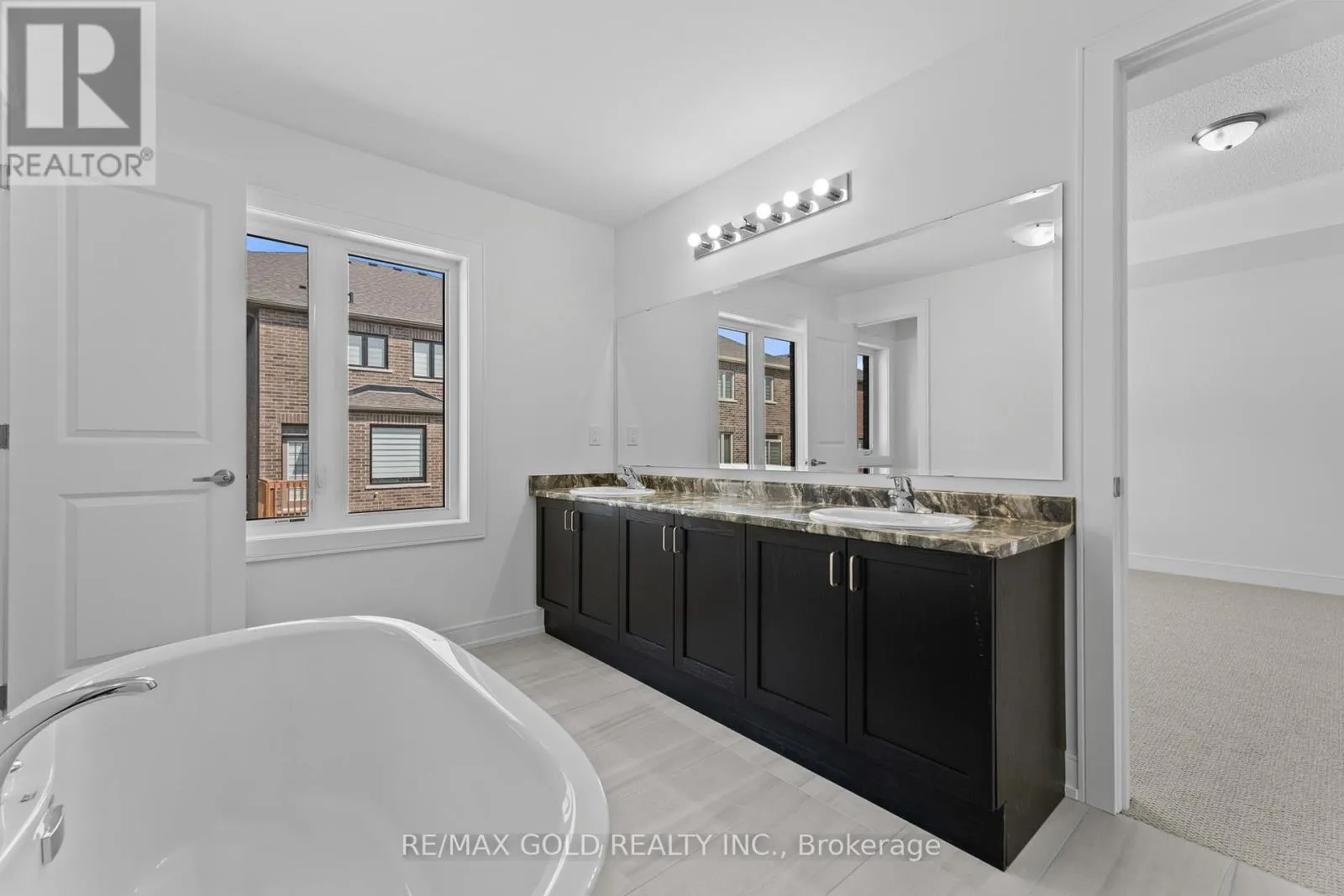 31 STANLEY LEITCH DRIVE
