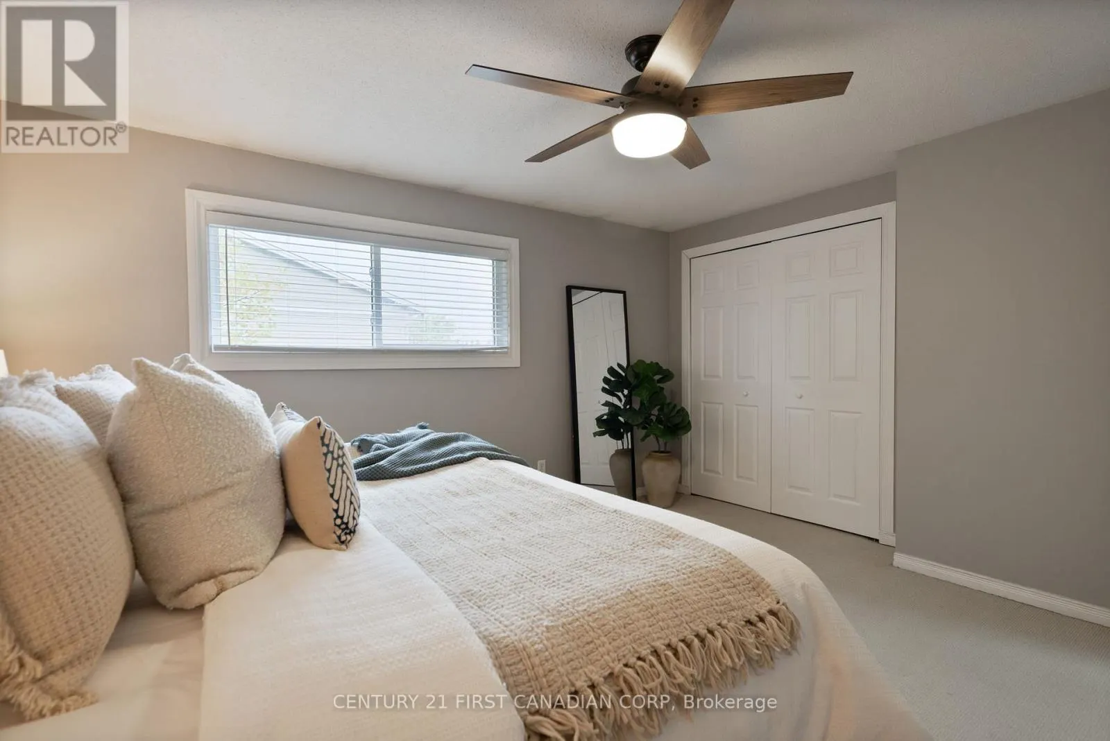 21 - 320 WESTMINSTER AVENUE, #21