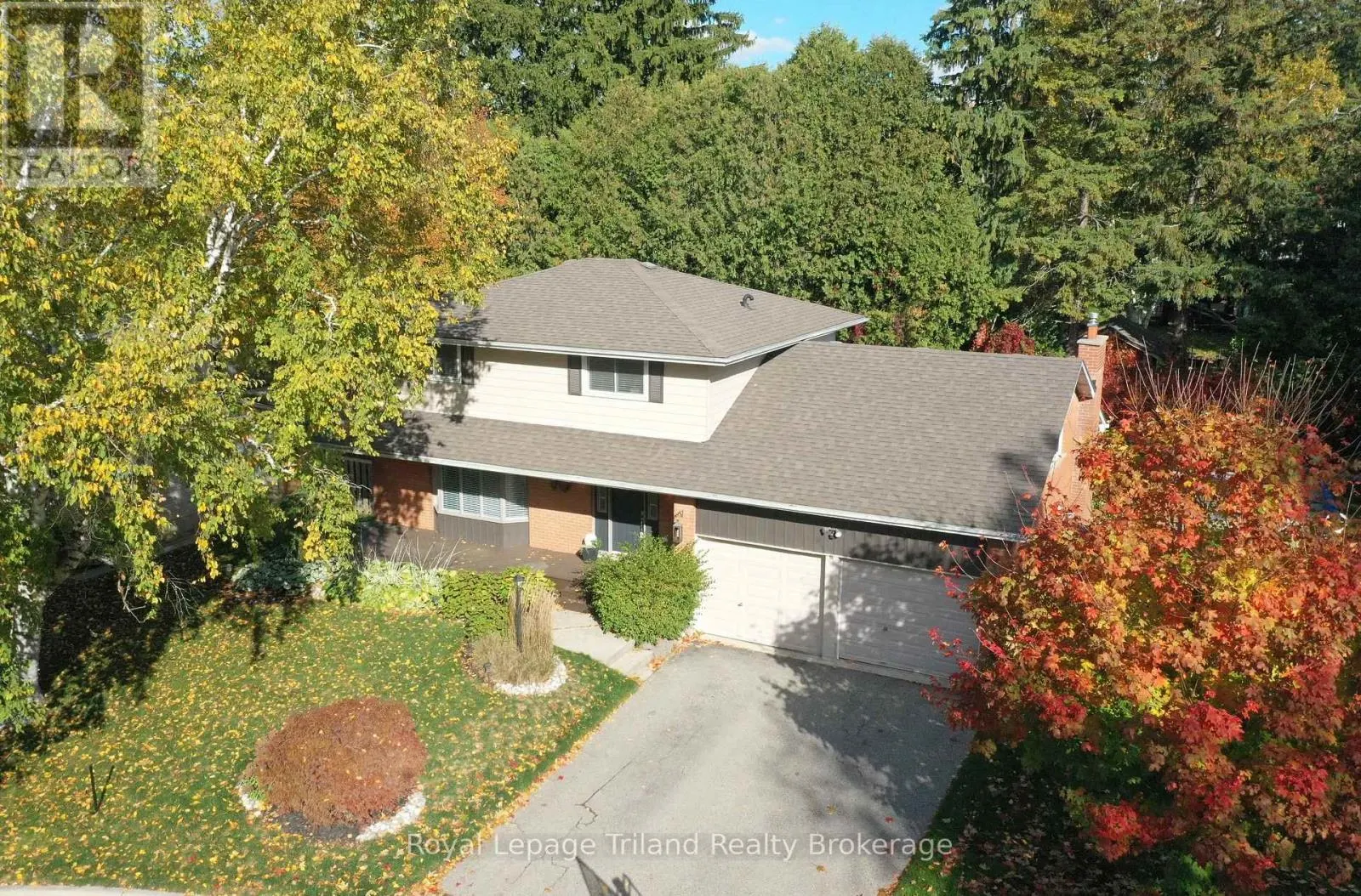 444 LEE AVENUE