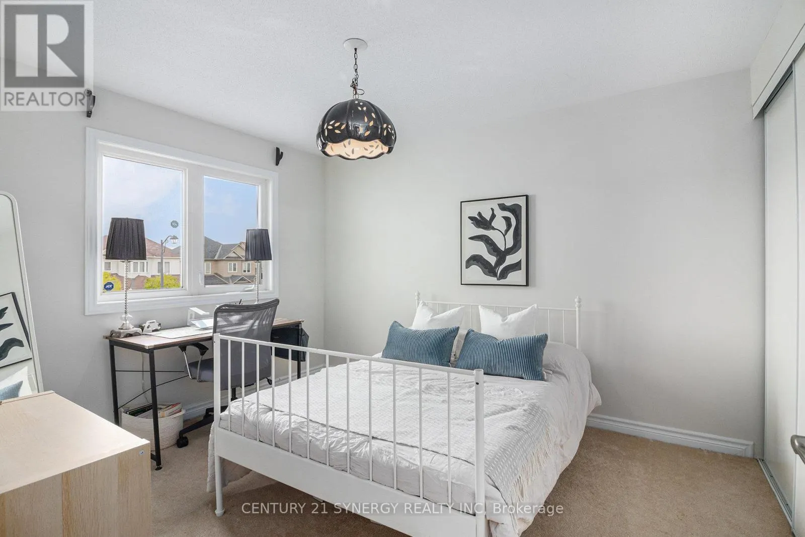 2479 ESPRIT DRIVE