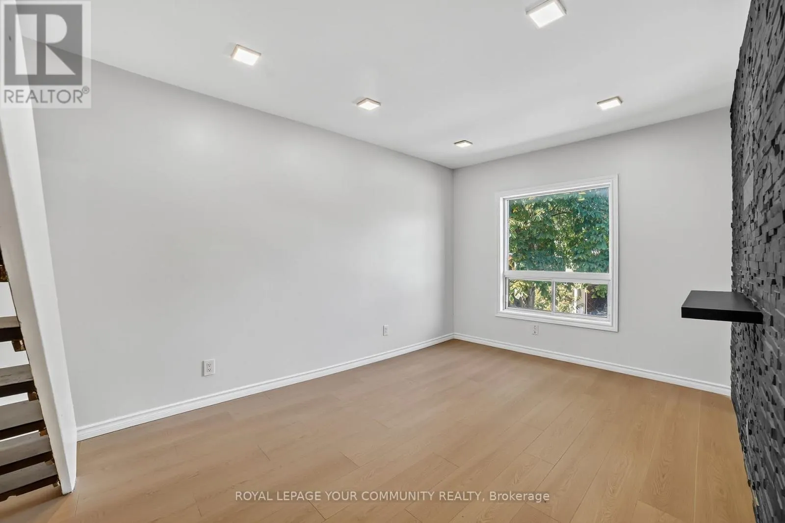 97 GARFIELD AVENUE S