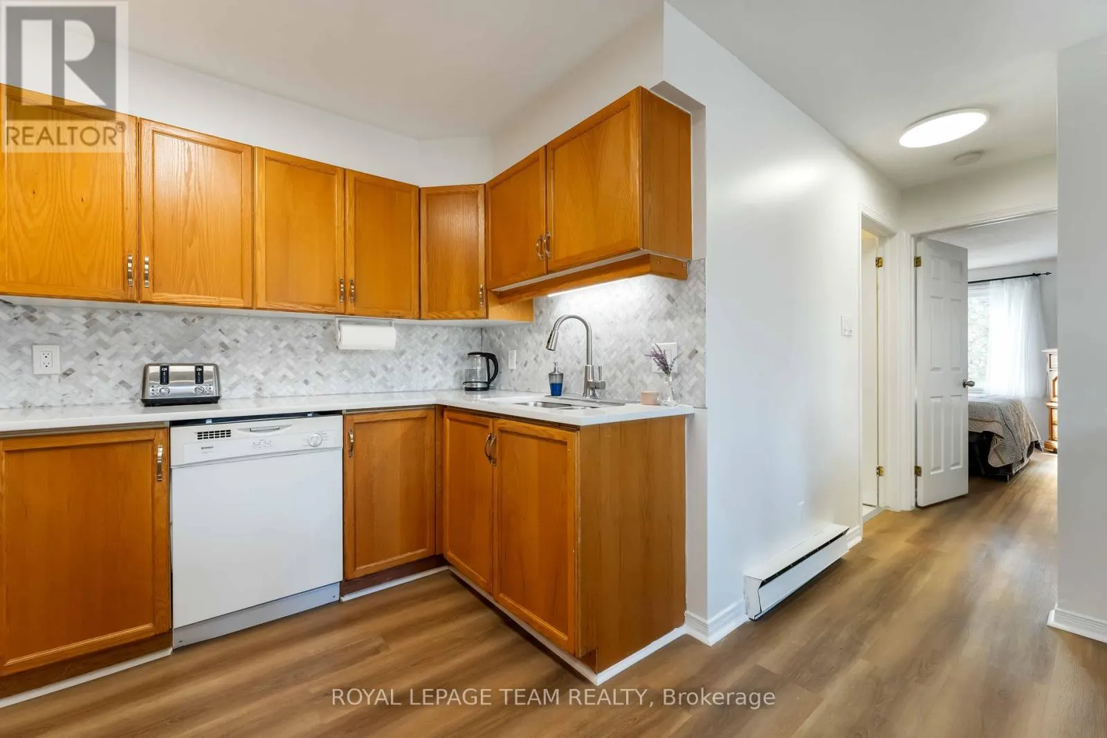 203 - 495 CANTEVAL TERRACE
