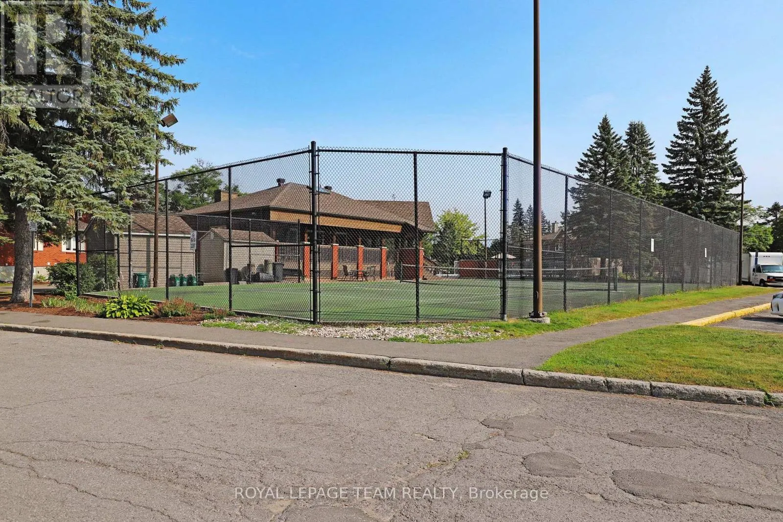 203 - 495 CANTEVAL TERRACE