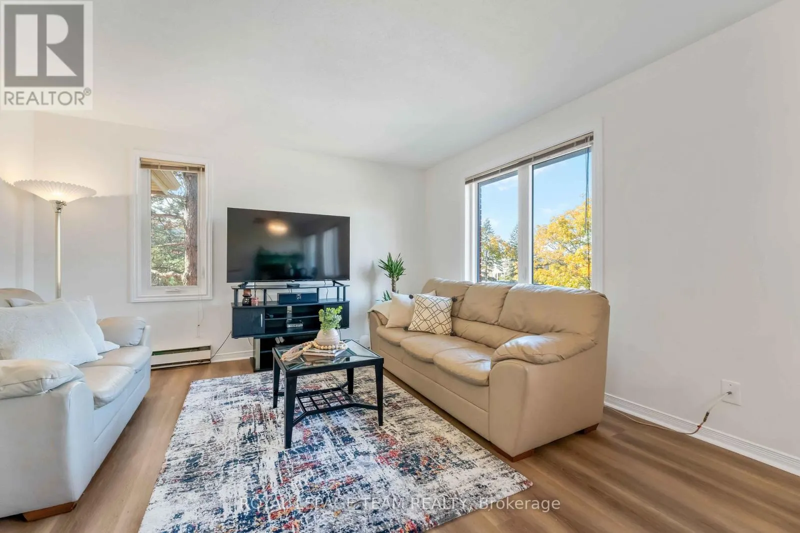203 - 495 CANTEVAL TERRACE