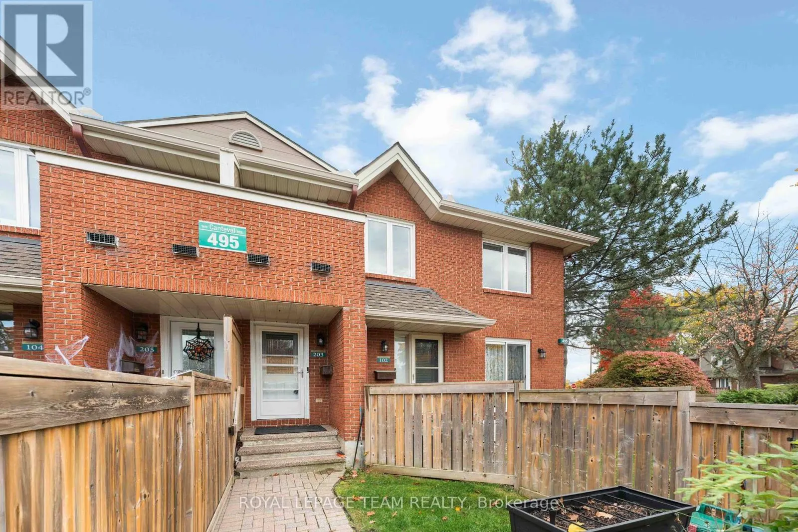 203 - 495 CANTEVAL TERRACE