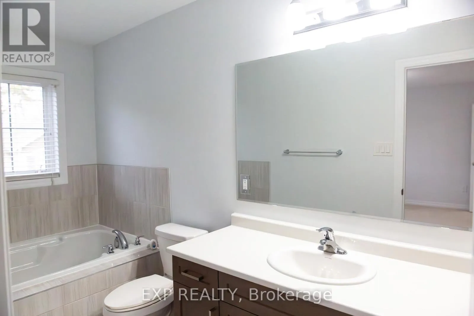 17 - 230 AVONSYDE BOULEVARD