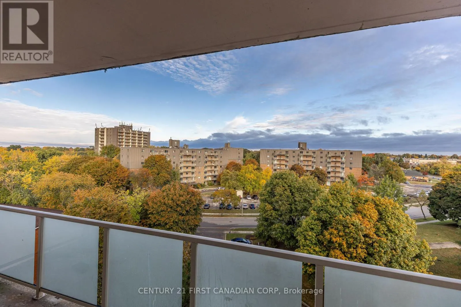 702 - 563 MORNINGTON AVENUE, #702