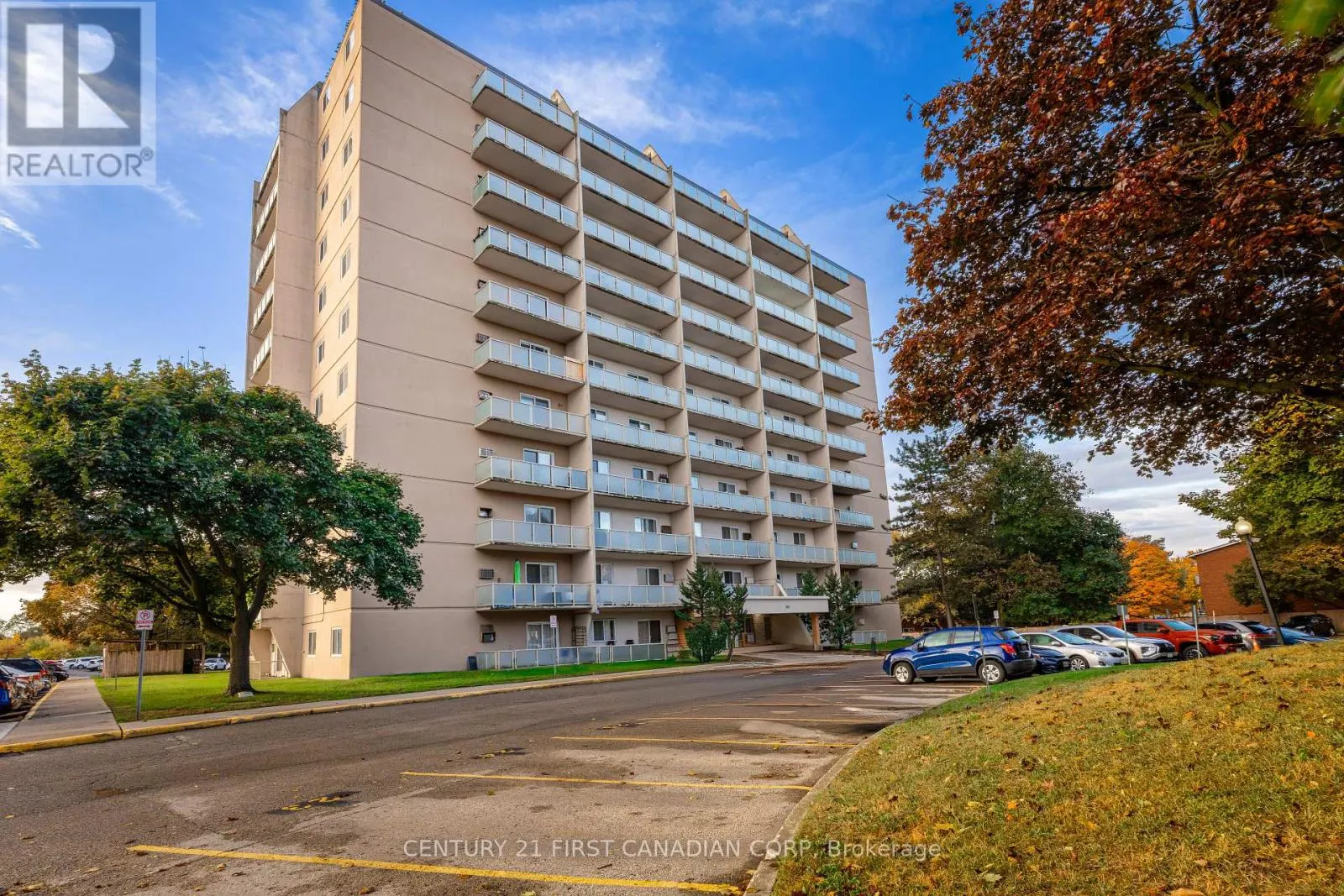 702 - 563 MORNINGTON AVENUE, #702