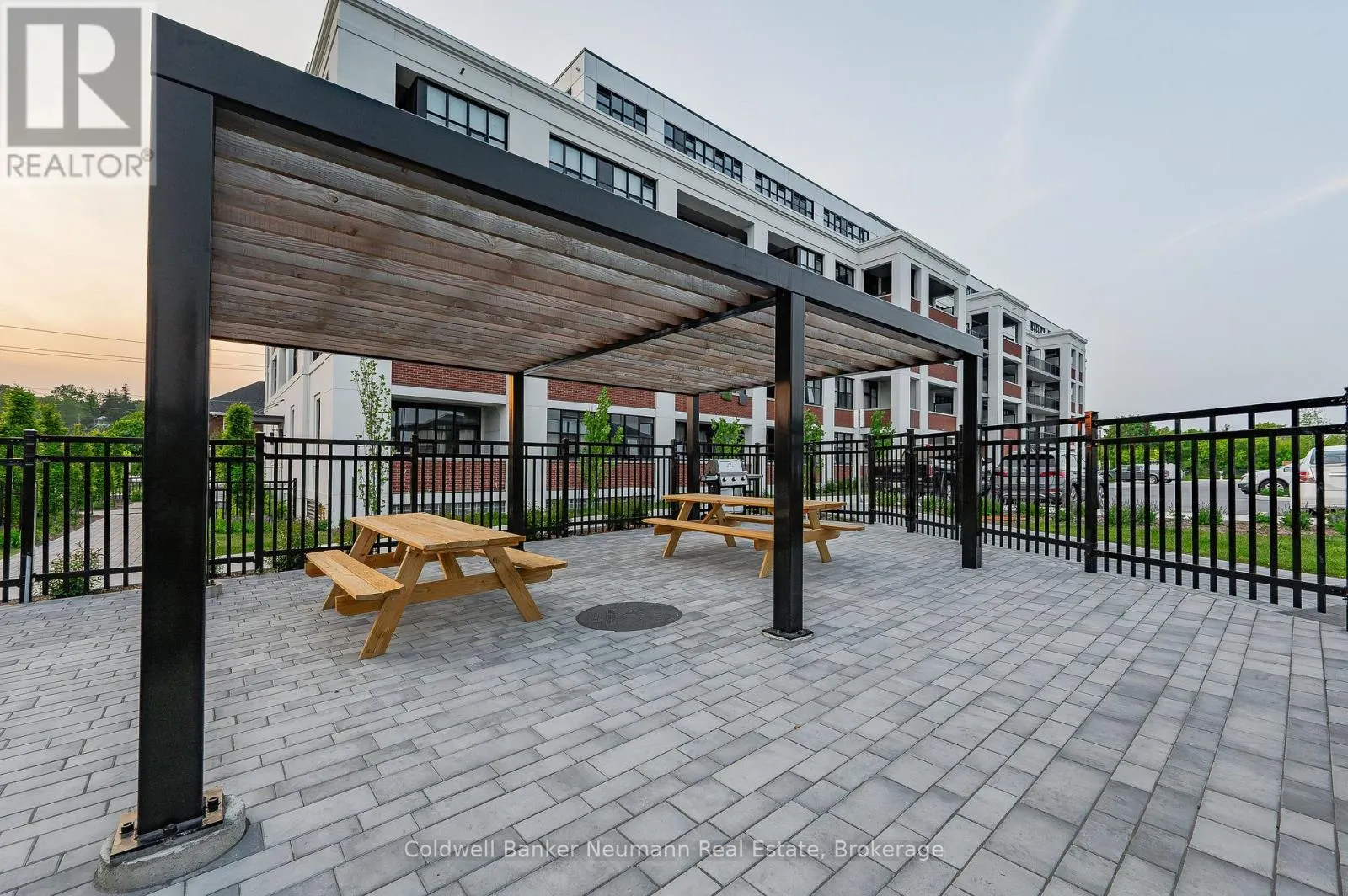 314 - 120 HURON STREET, #314