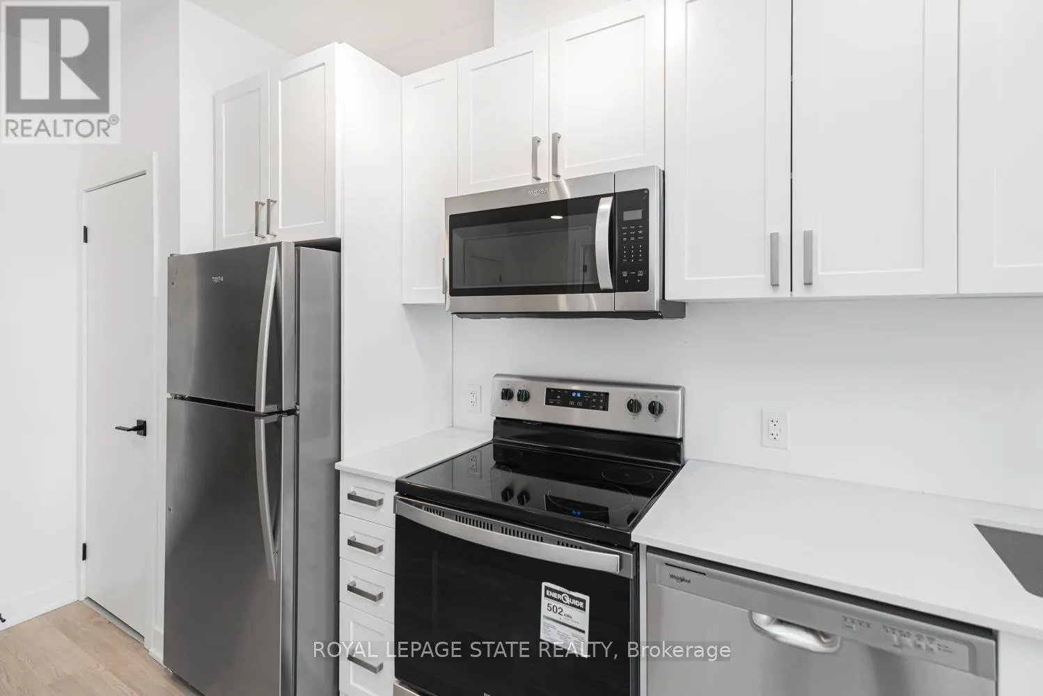 813 - 2782 BARTON STREET E