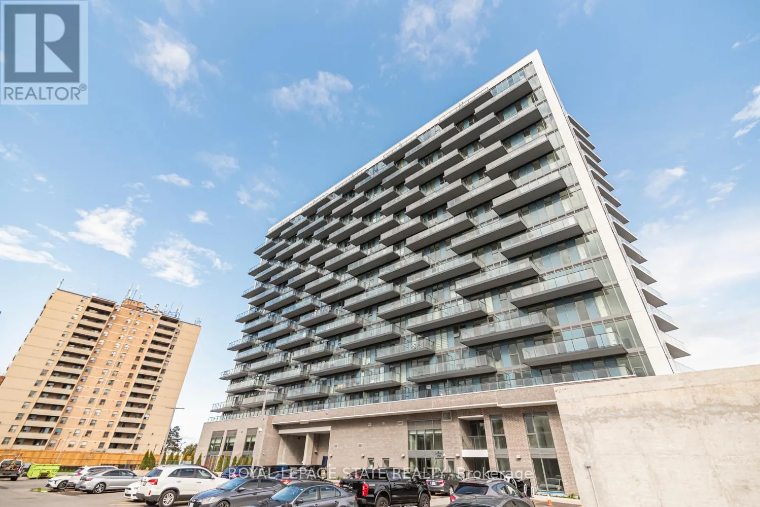 813 - 2782 BARTON STREET E