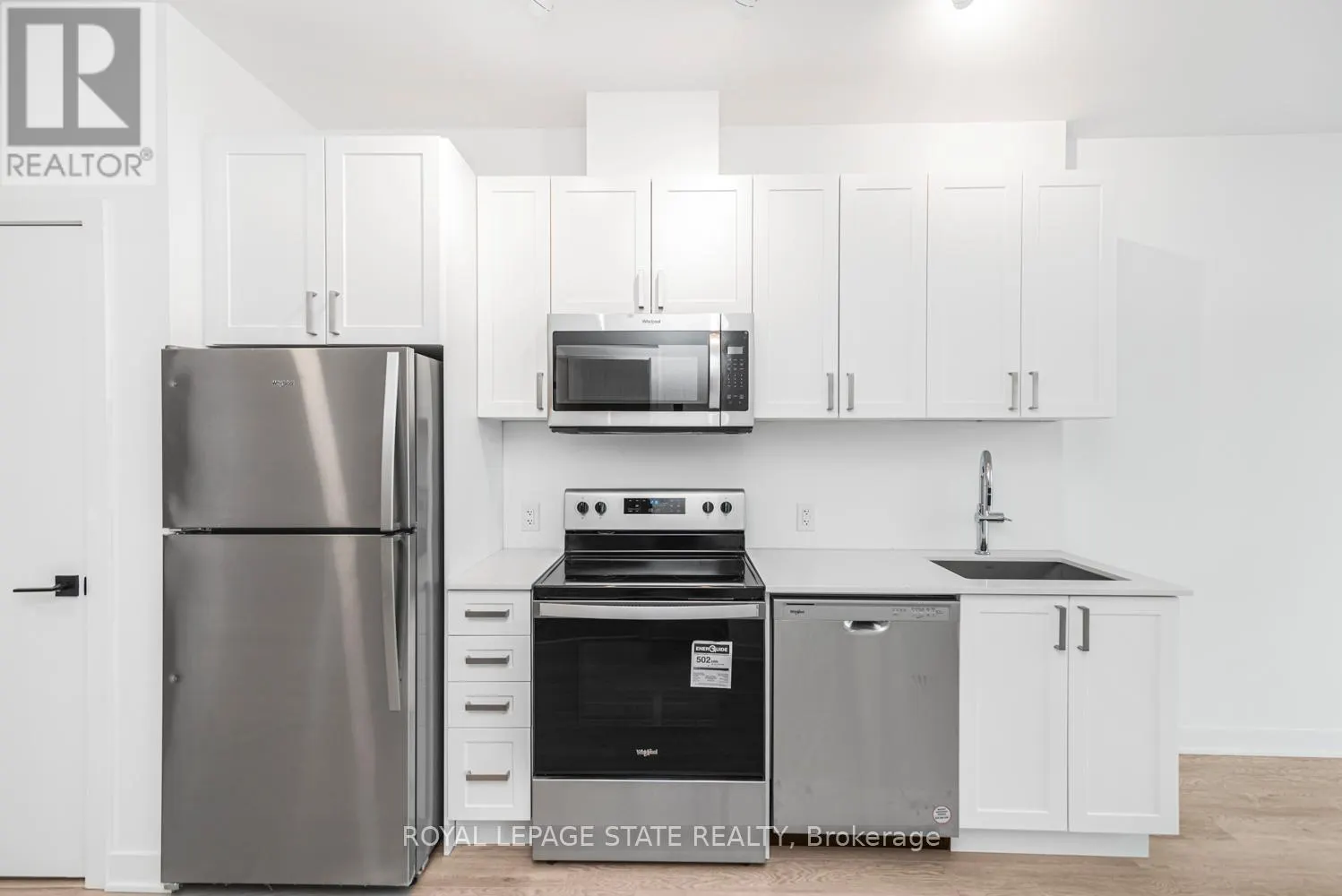 813 - 2782 BARTON STREET E