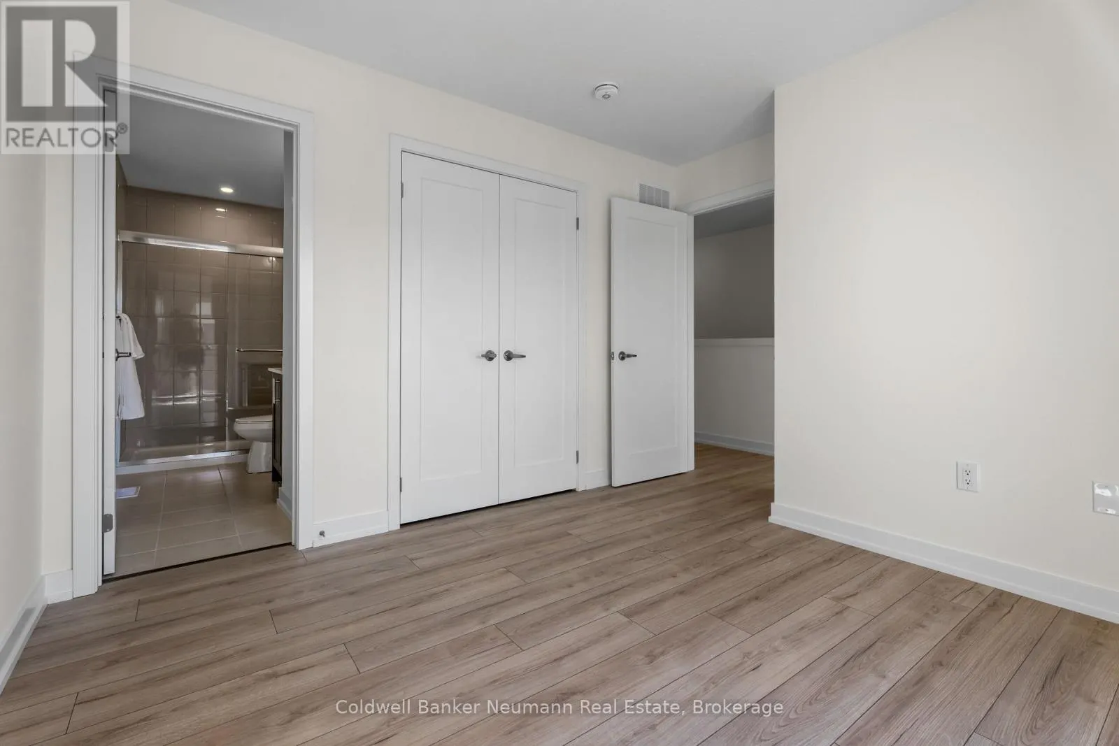43 - 940 DAVID STREET N, #43